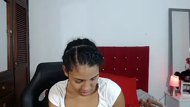 Ebony_foxxx's cam snapshot