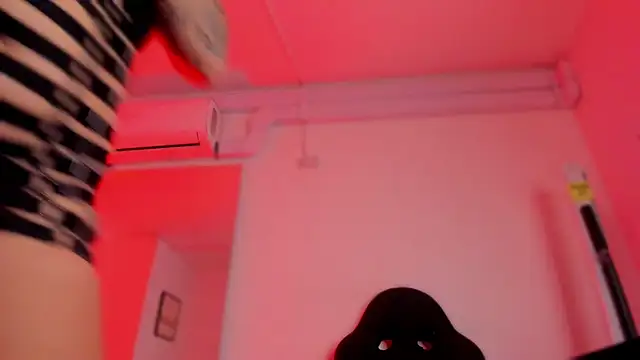 bonnieAn live sex cam