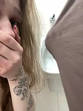 RussianWoman's cam snapshot