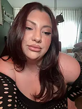 CurvyKimmy1's cam snapshot