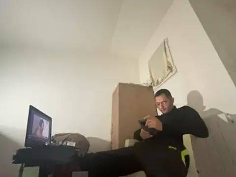 Enderson007's cam snapshot