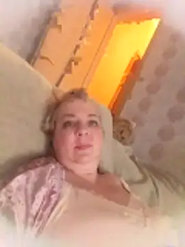 AlmaGold47's cam snapshot