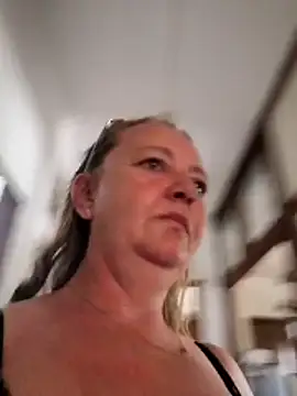 Kimmyb777 live sex cam