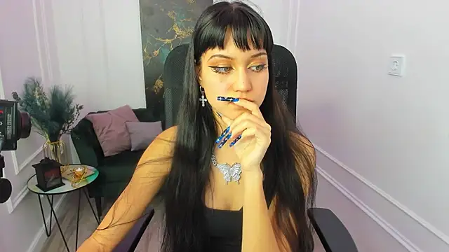 TiffanyYounge's cam snapshot