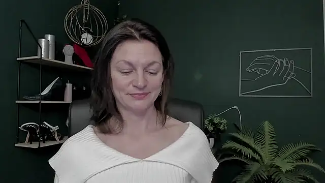 VivianWILD's cam snapshot