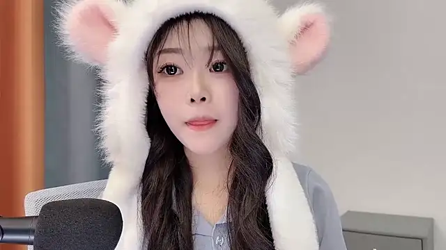 smalldaisy's cam snapshot