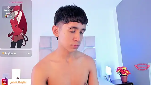Thayler_jones live sex cam