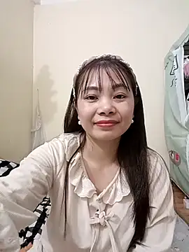 Moon-night222 live sex cam