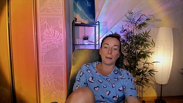 RebeccaMartinez live sex cam