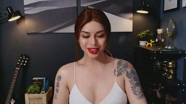 LetisiaRocks live sex cam