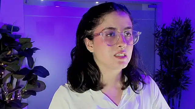 LiLLiAnderson's cam snapshot