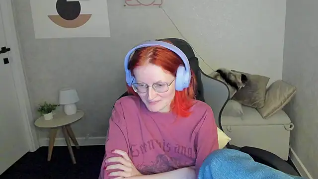 ElizabethHarpper's cam snapshot