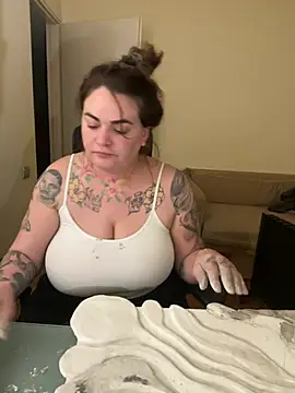 HeyBABYGIRL's cam snapshot