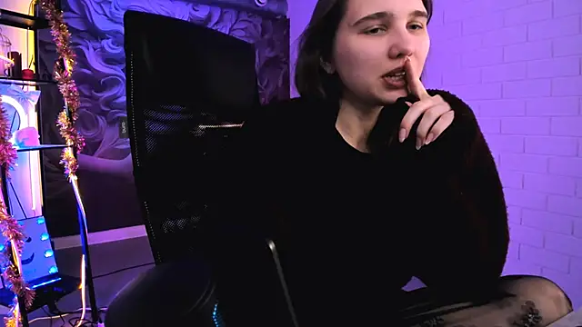 TessaMill's cam snapshot