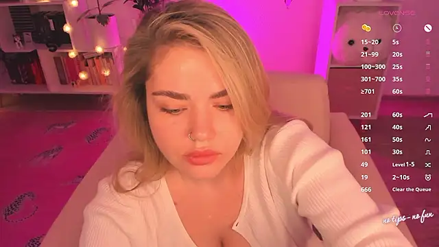 pussy-kattt live sex cam