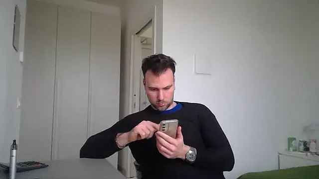 mrlyuis live sex cam