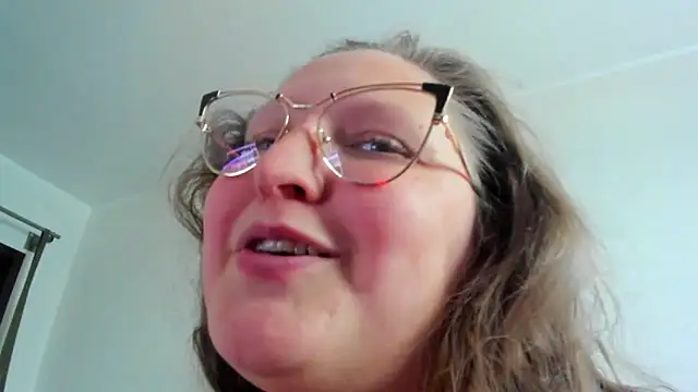 IamYourNarcotic's cam snapshot