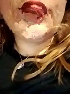 SWEETLUNA077 live sex cam