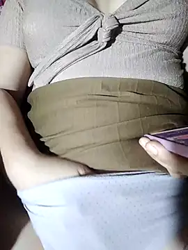 embe889's cam snapshot