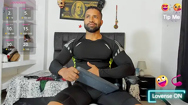 MattRodriguez9 live sex cam