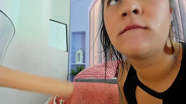 ChloeeMiller__'s cam snapshot