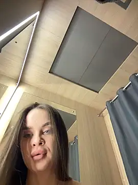 KristiRich live sex cam