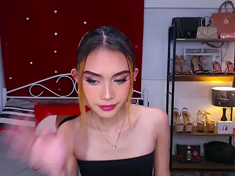 MeatyhorsecockMistress live sex cam