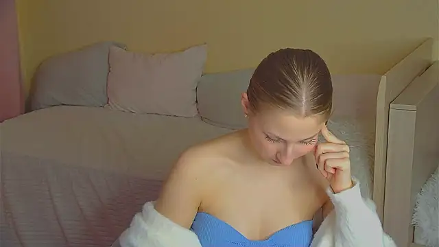 BritneyCruze's cam snapshot