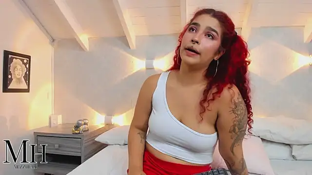 MizzHell live sex cam