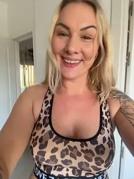 NastyMilf_ live sex cam