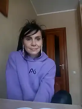 Francenia_lolis live sex cam