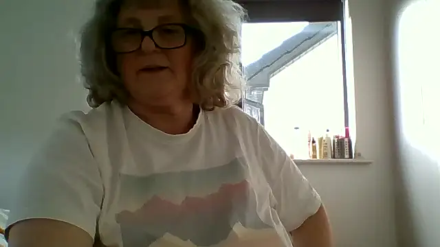 NoraJohnson6 live sex cam