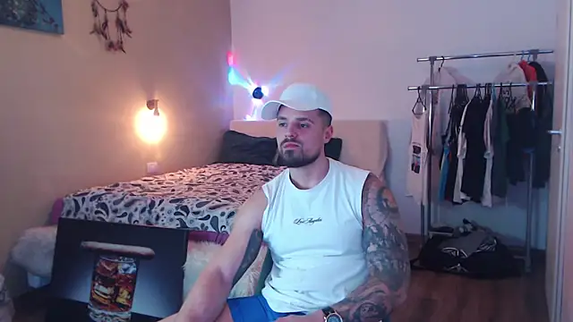 Tiberius_hunk's cam snapshot