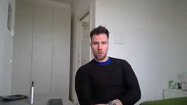 mrlyuis's cam snapshot