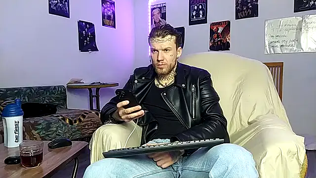 Huntall77's cam snapshot