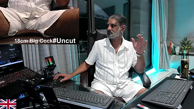 OnlineBossUK live sex cam