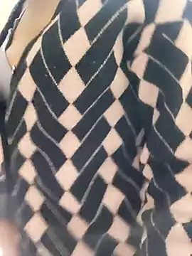 Shalu_G's cam snapshot