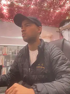 ASIAN_HAWK's cam snapshot