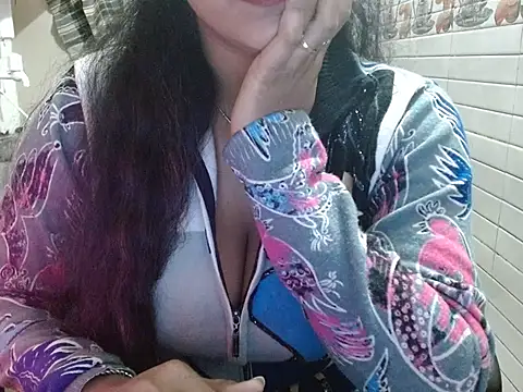 LovingPihu live sex cam