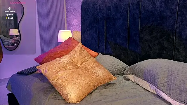 lola__sweetx live sex cam