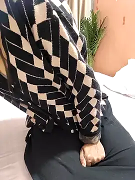 Shalu_G's cam snapshot