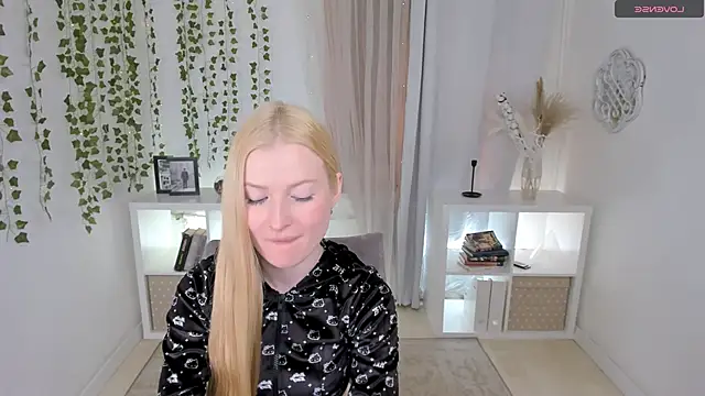 Laly_Peach's cam snapshot