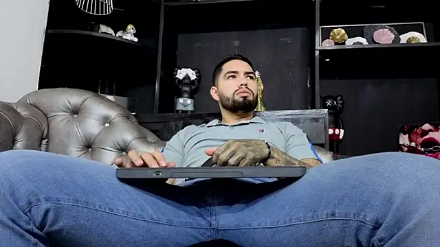 matteosantos live sex cam