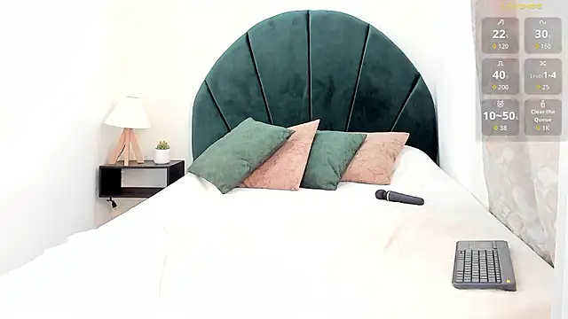 i_alexanew's cam snapshot