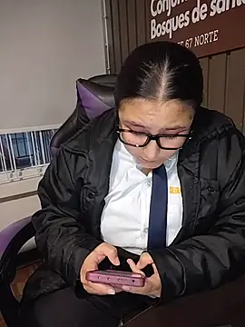 Cute_Penelope live sex cam