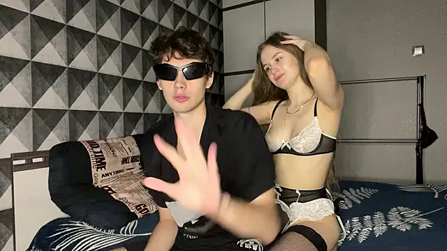 merycouple live sex cam