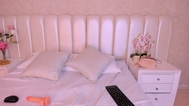 Julianiita_'s cam snapshot