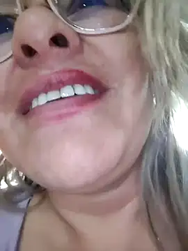 AlexxiaaMat's cam snapshot