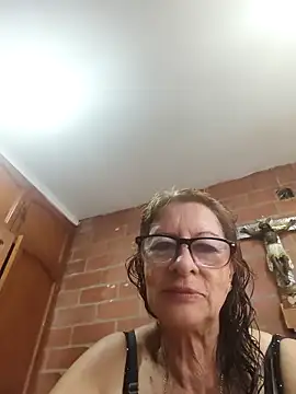 MaryLunne's cam snapshot