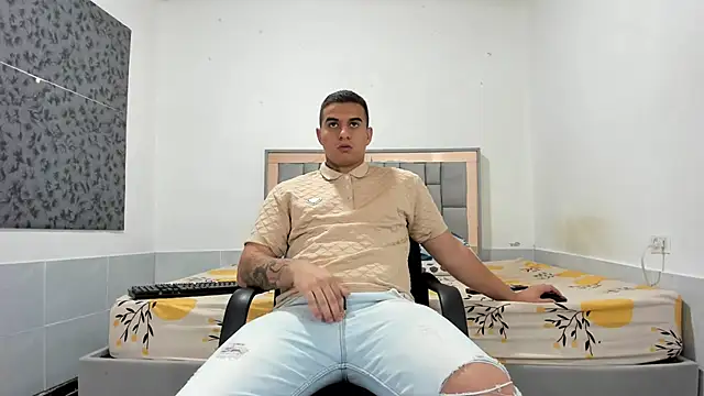 simookeler live sex cam